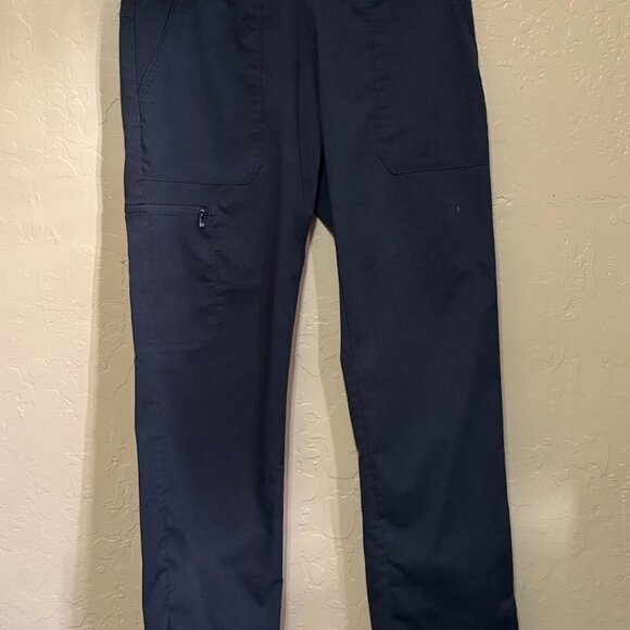 Scrubology Scrubs set in grey - Picture 3 of 13